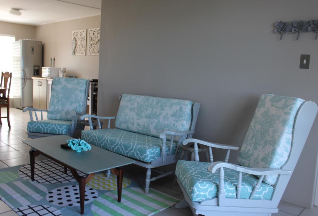 Strandloper Apartments Hermanus Exterior photo