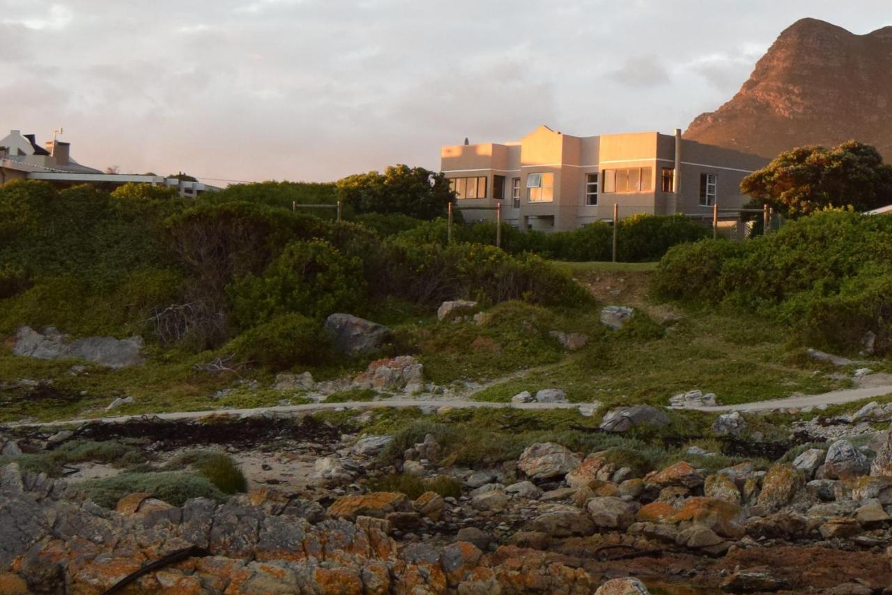 Strandloper Apartments Hermanus Exterior photo