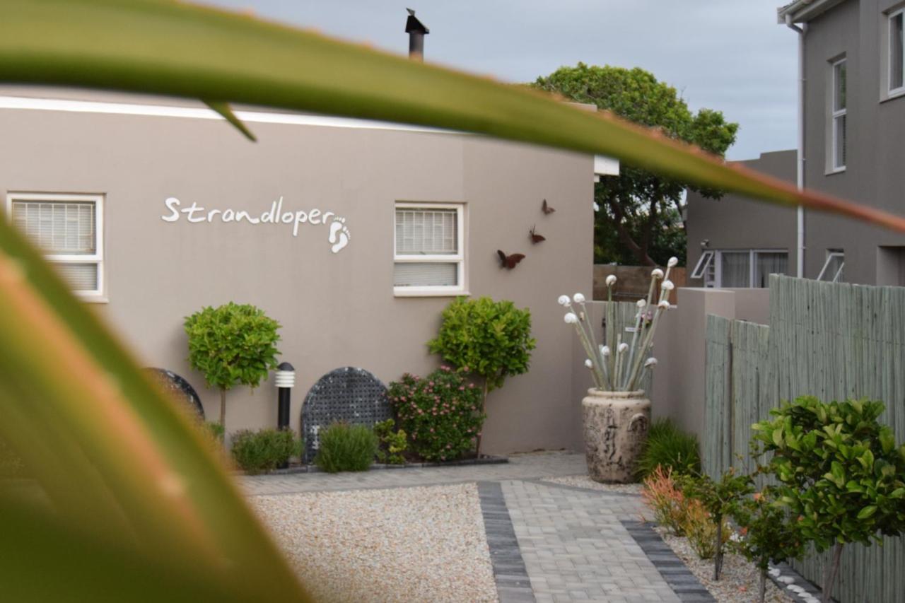 Strandloper Apartments Hermanus Exterior photo